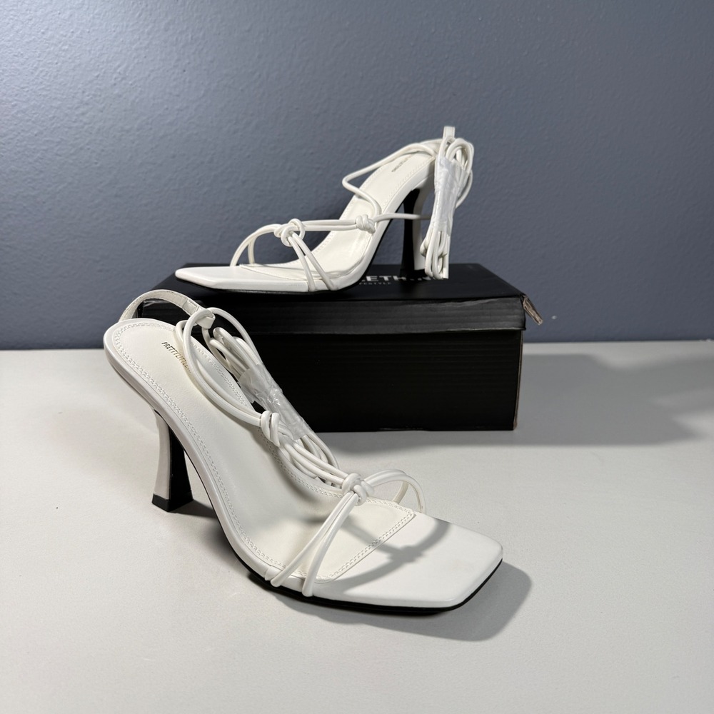 PrettyLittleThing Lace Up Sandals Womens 7 White New‎ Square Toe Knot CND4133